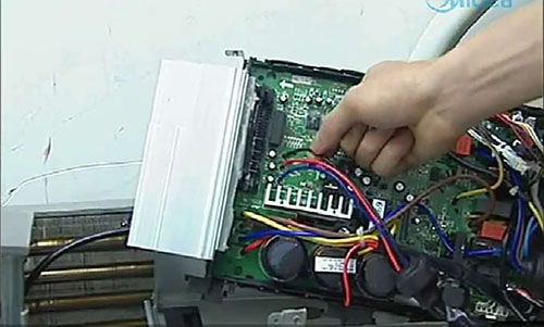 新平美的空调电话是多少